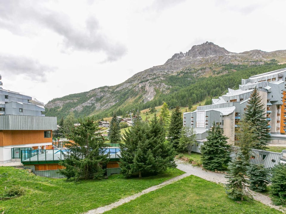 Appartement lumineux Sud à La Daille avec Wifi et Animaux admis, skis aux pieds - FR-1-694-258 Apartment in Val dIsere