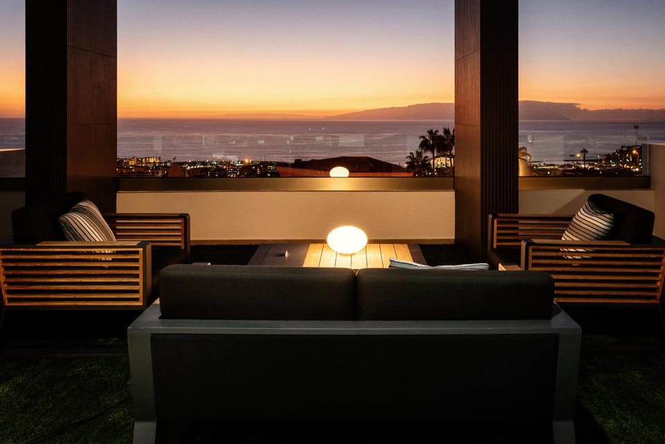 Night, Natural landscape, View (from property/room), Sea view, Sunset