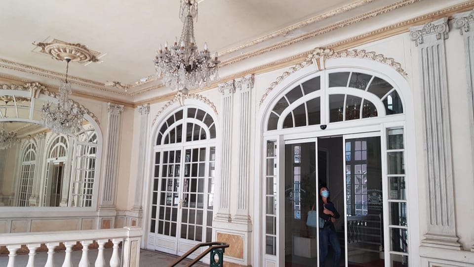Facade/entrance