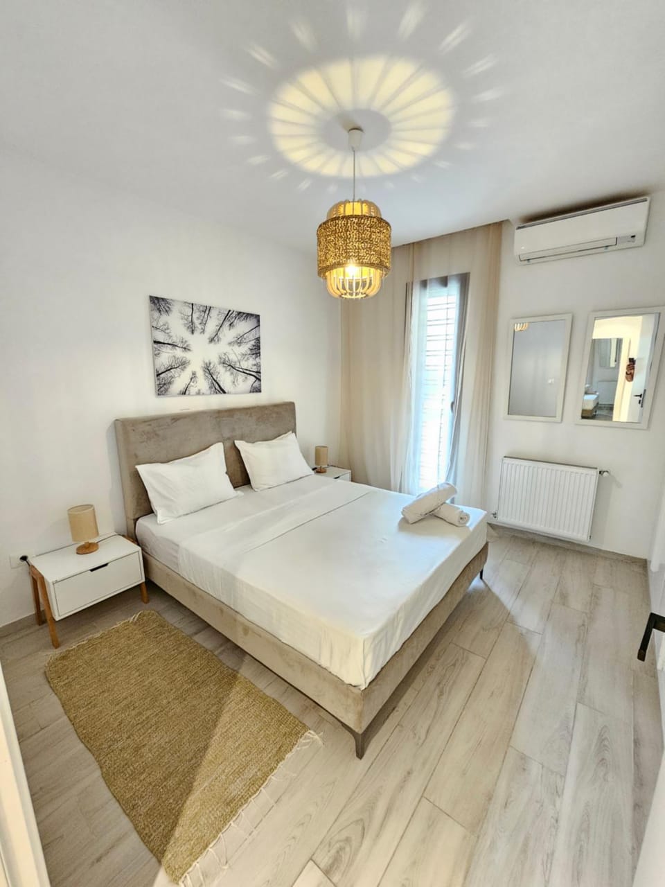 Bed, Photo of the whole room, Bedroom, air conditioner
