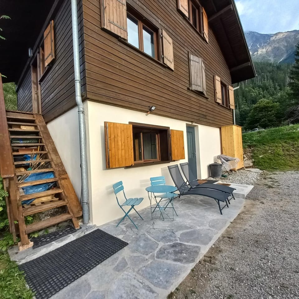 Property building, View (from property/room), Balcony/Terrace, Balcony/Terrace, Mountain view