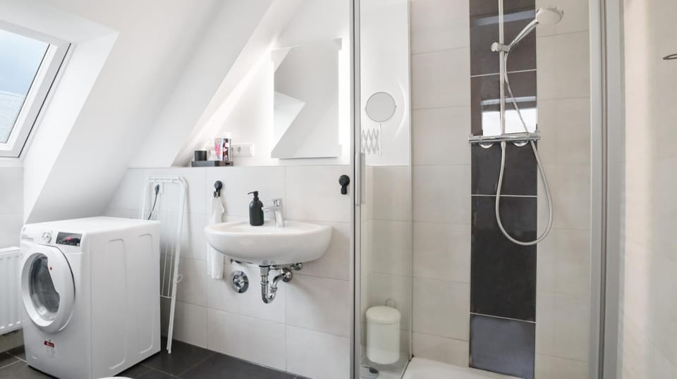 Shower, Bathroom, washing machine, washing machine