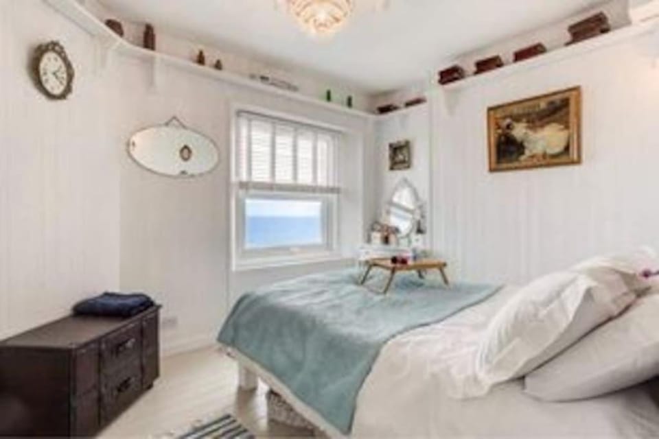 Stunning sea view apartment Apartment in Hastings