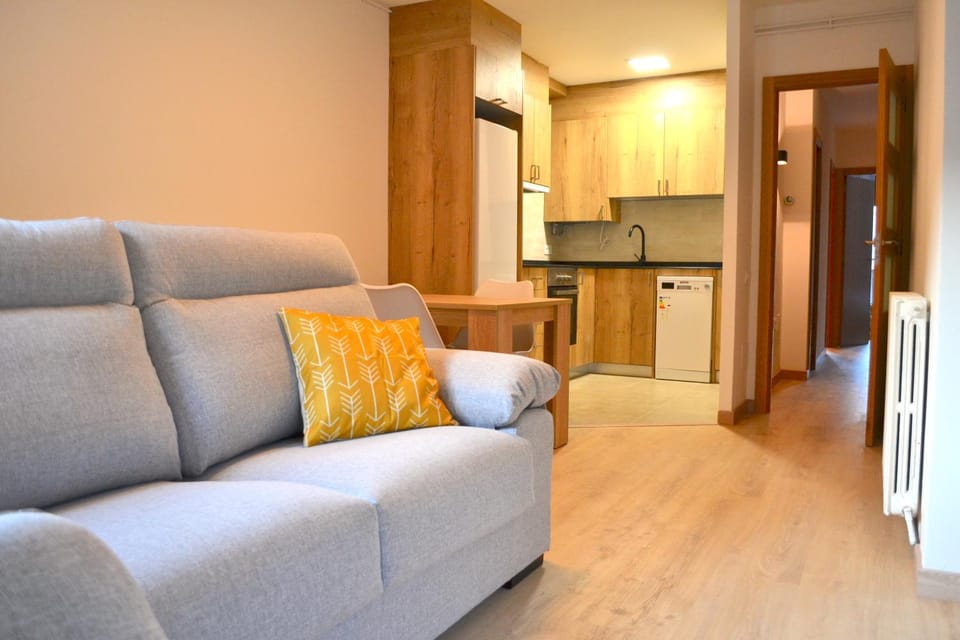 Kitchen or kitchenette, Living room, Seating area