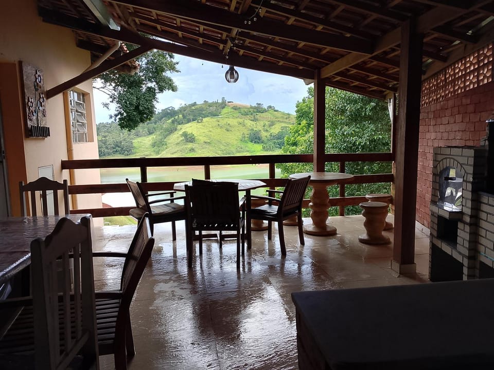Chacara Igarata pe na Agua House in State of São Paulo