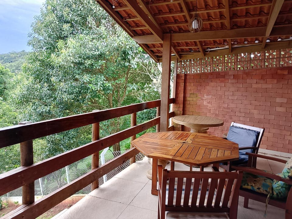 Chacara Igarata pe na Agua House in State of São Paulo