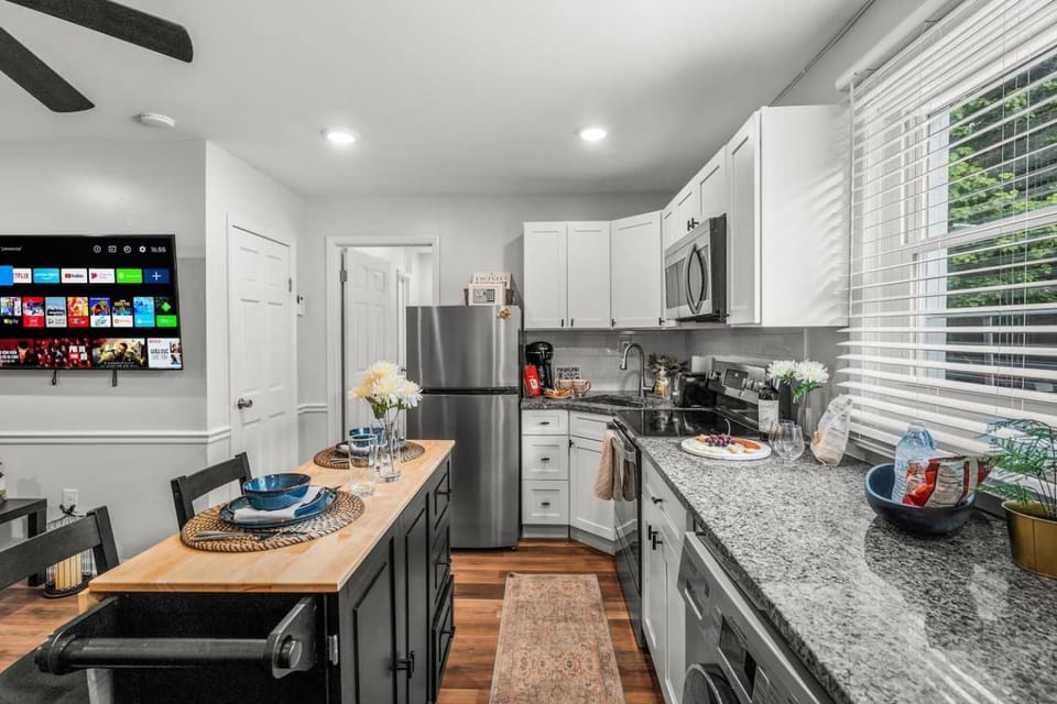 E Passyunk 1BR A Location Extended Stay Oasis Apartment in Philadelphia