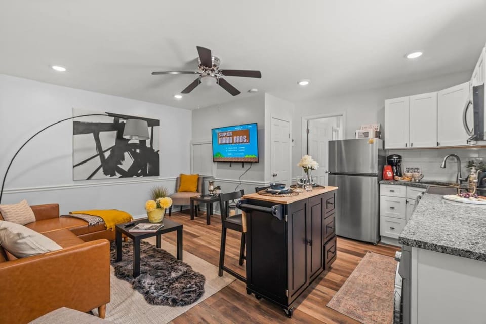 E Passyunk 1BR A Location Extended Stay Oasis Apartment in Philadelphia