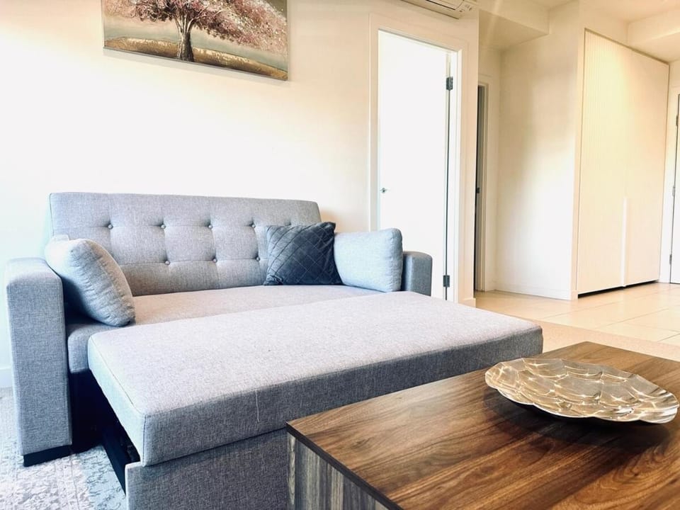 Brand new 2BR2BA Caulfield parkbalcony poolgym Apartment in Melbourne