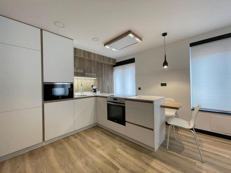 Mk77 Leon Serranos Apartment in León