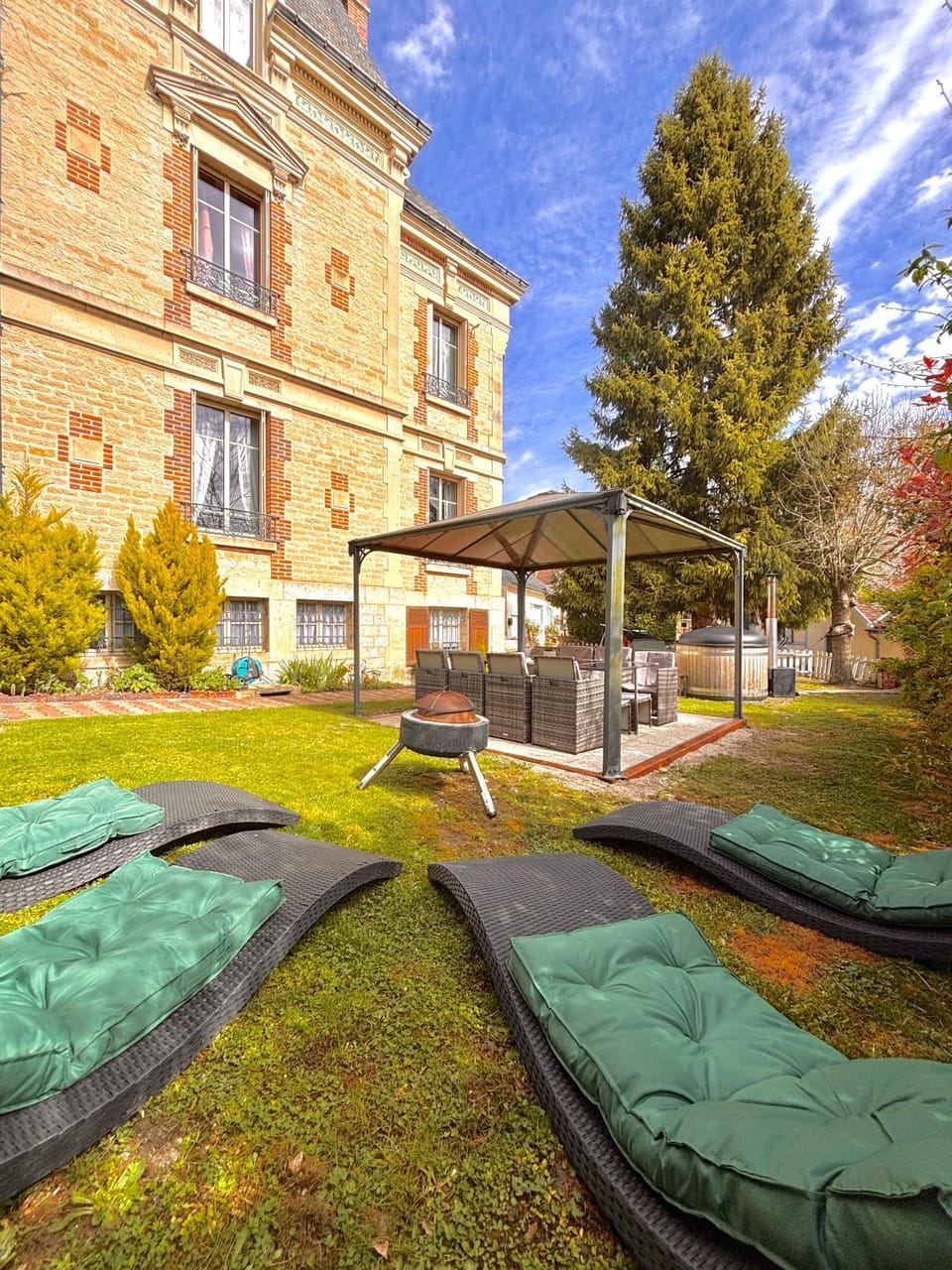 Gite L'Instant Champenois Hotel in Bourgogne-Franche-Comté