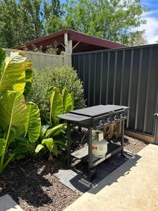 Newly renovated, Kennedy Cottage - close to CBD House in Bendigo