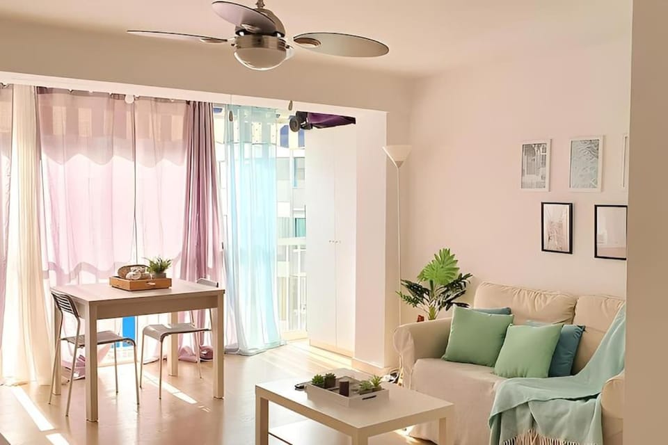 Apartamento primera línea playa Apartment in Marina Baixa