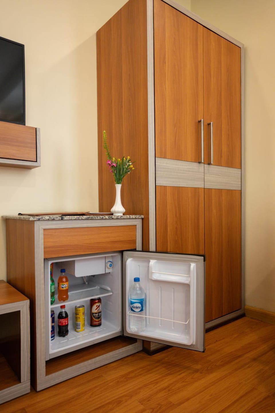 TV and multimedia, minibar, wardrobe