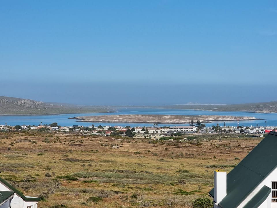 Eagles View Langebaan with Lagoon View House in Western Cape