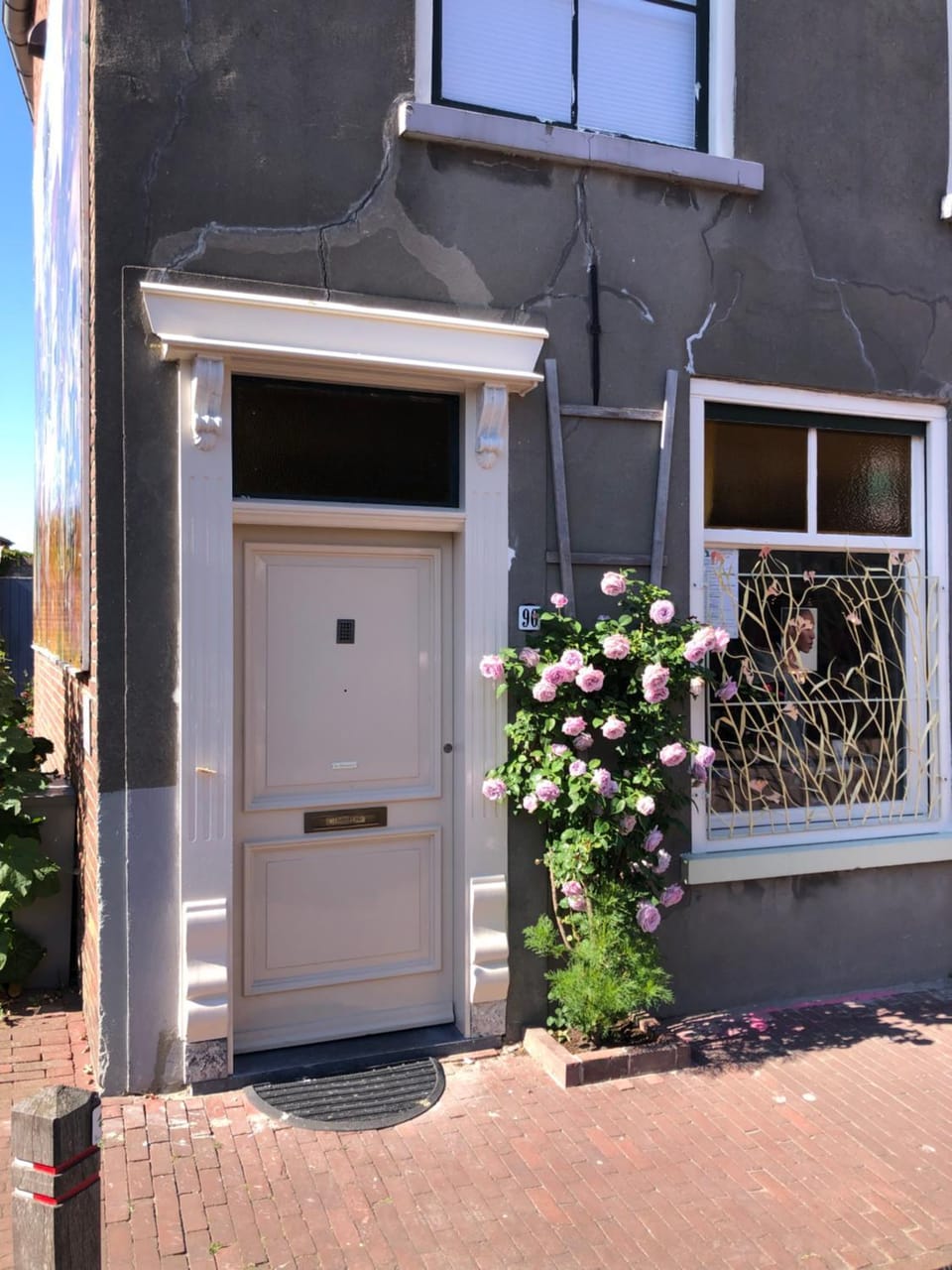 Property building, Facade/entrance, Spring, Day