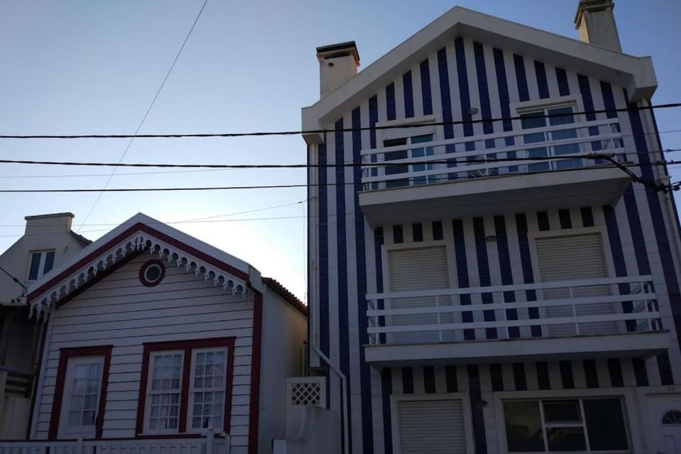 Property building, Day