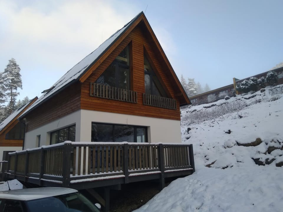 Property building, Winter