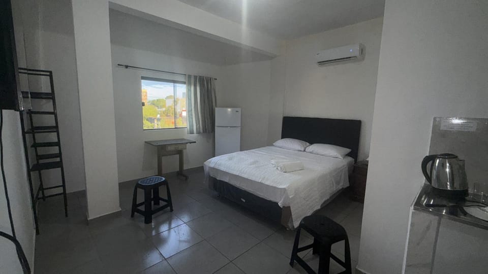 Bed, Kitchen or kitchenette, Photo of the whole room, minibar, air conditioner