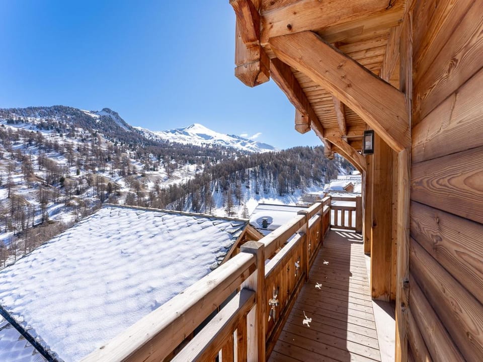 Natural landscape, Winter, Balcony/Terrace, Mountain view