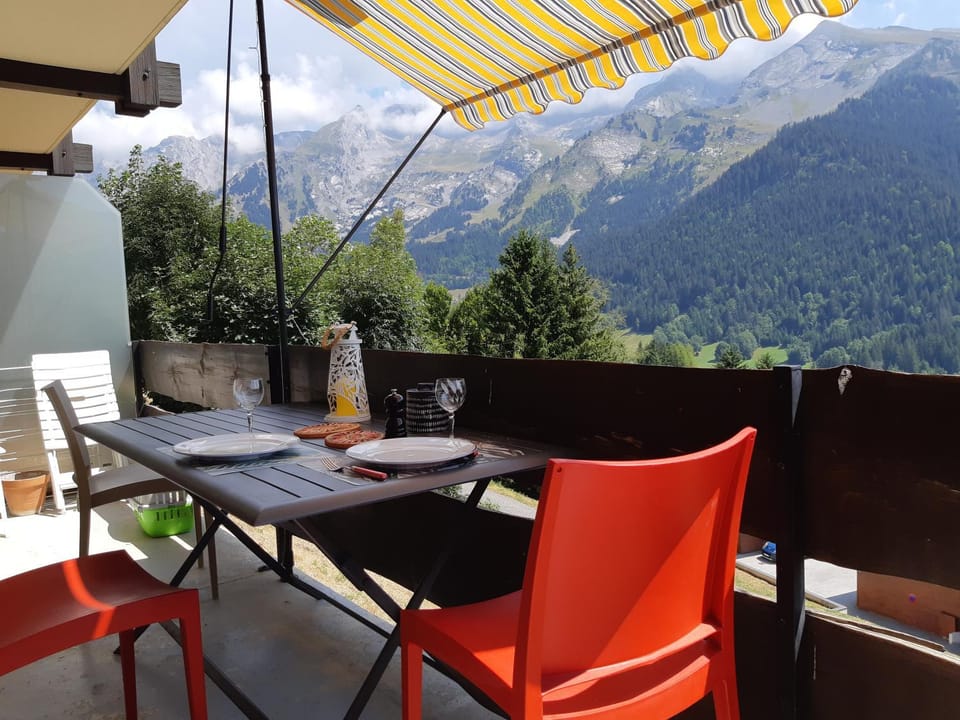 Day, Natural landscape, Summer, BBQ facilities, View (from property/room), Balcony/Terrace, Mountain view
