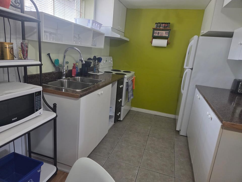 L ' Arlequin Suite et logement Apartment in Vaudreuil-Dorion