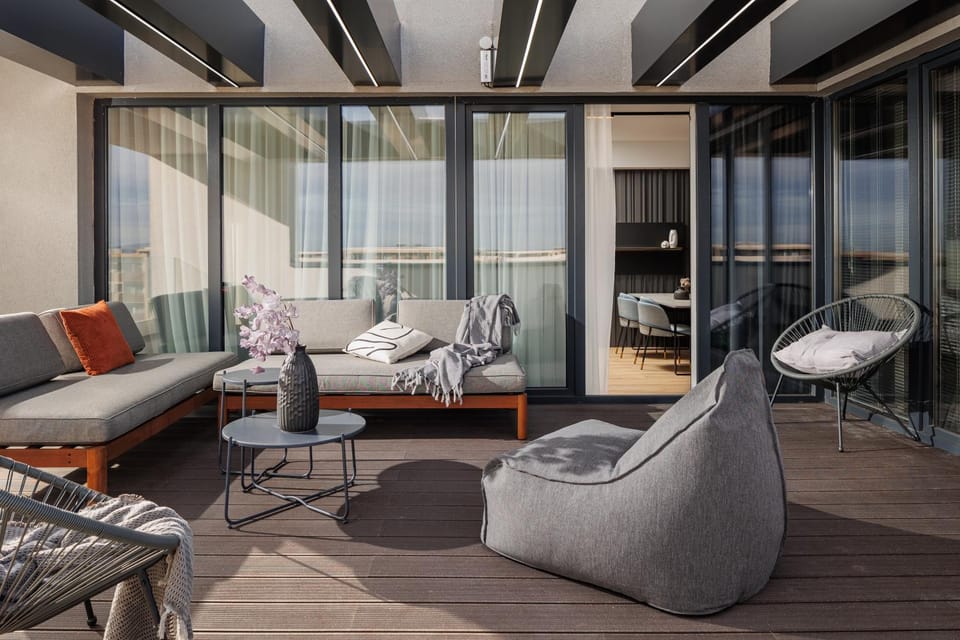 Balcony/Terrace, Balcony/Terrace, Seating area, sunbed