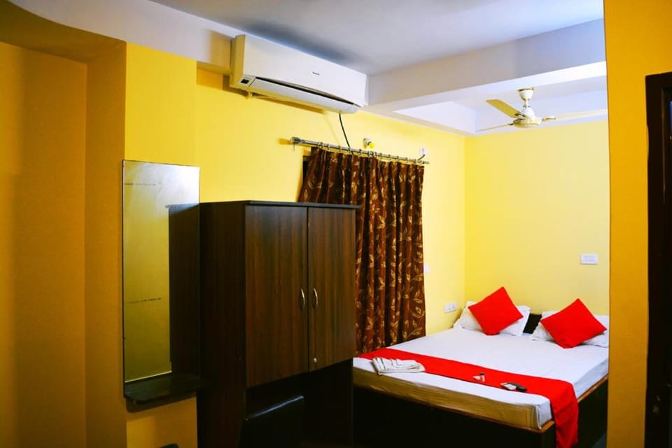 Skyline Lodge Hotel in West Bengal