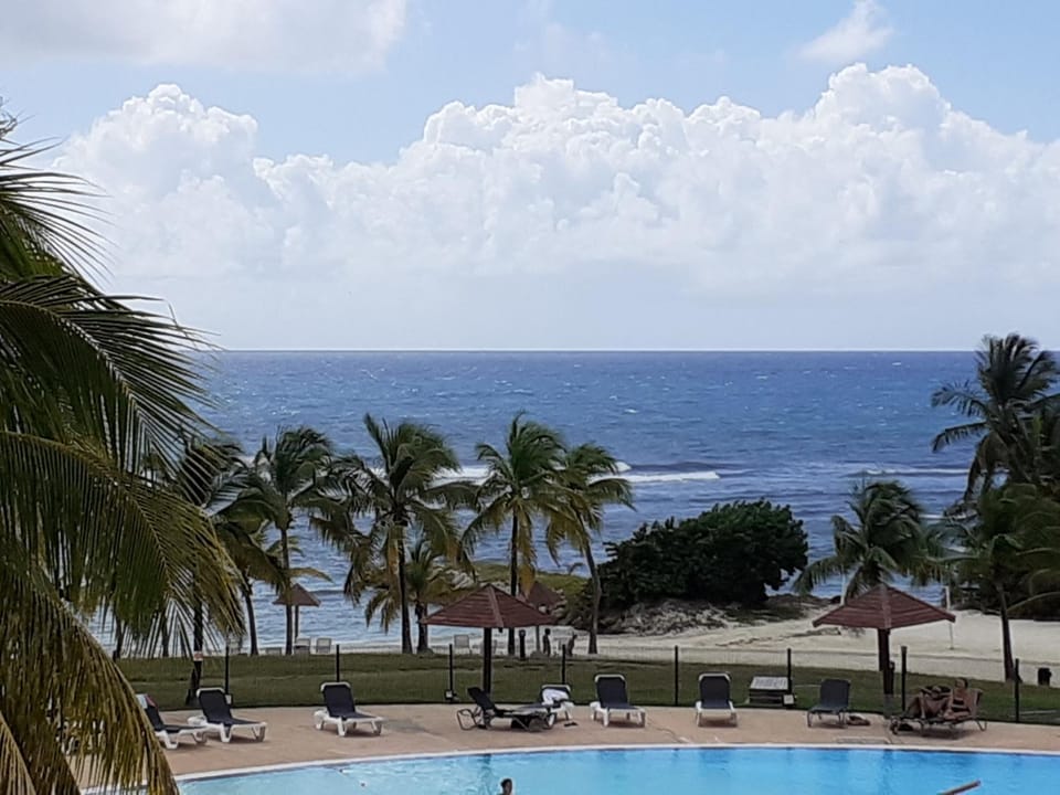 Pool view, Sea view
