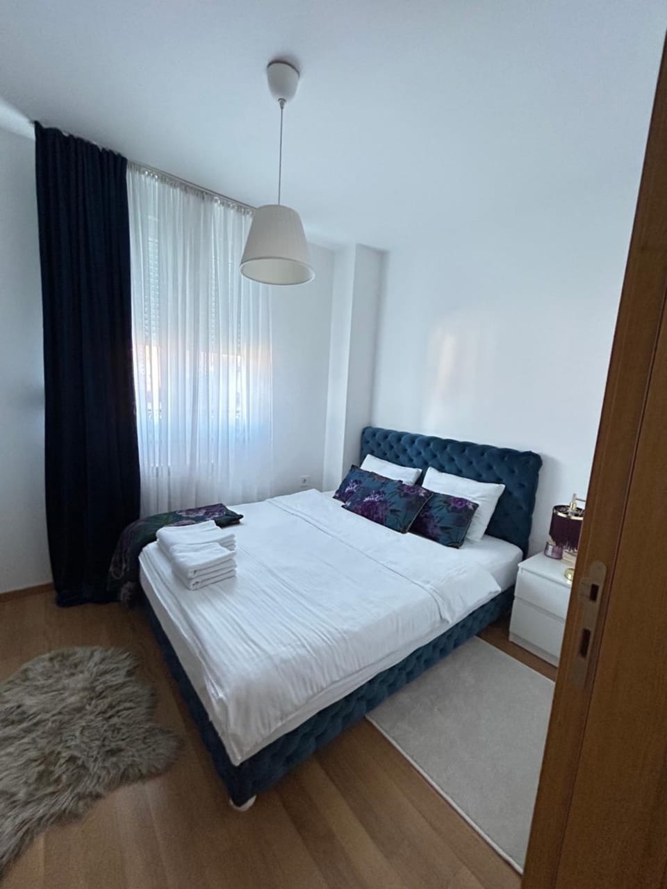 Room21 FREE GARAGE Apartment in Novi Sad