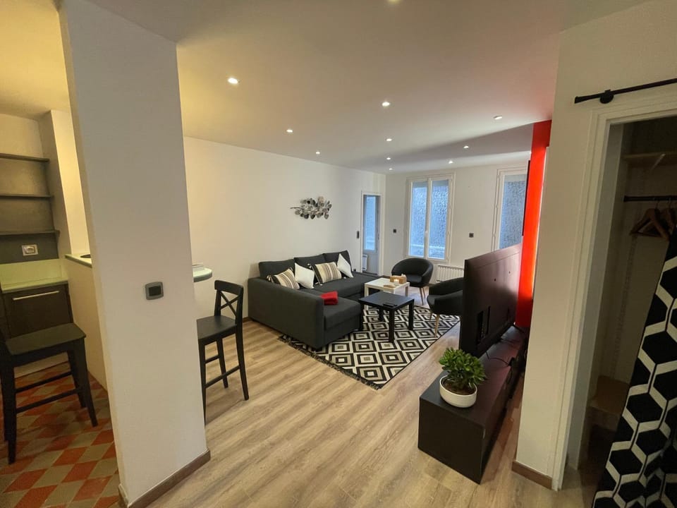 Living room, Seating area