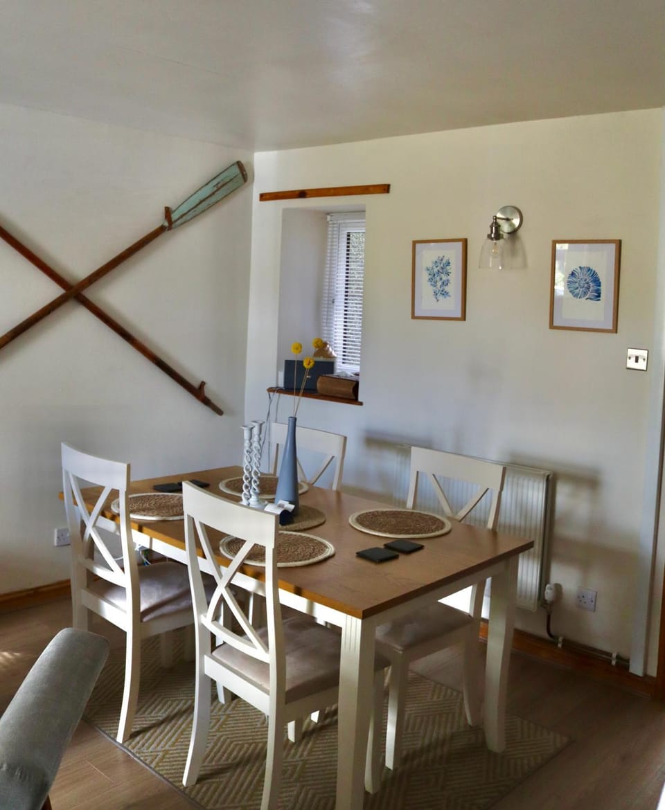 Decorative detail, Dining area