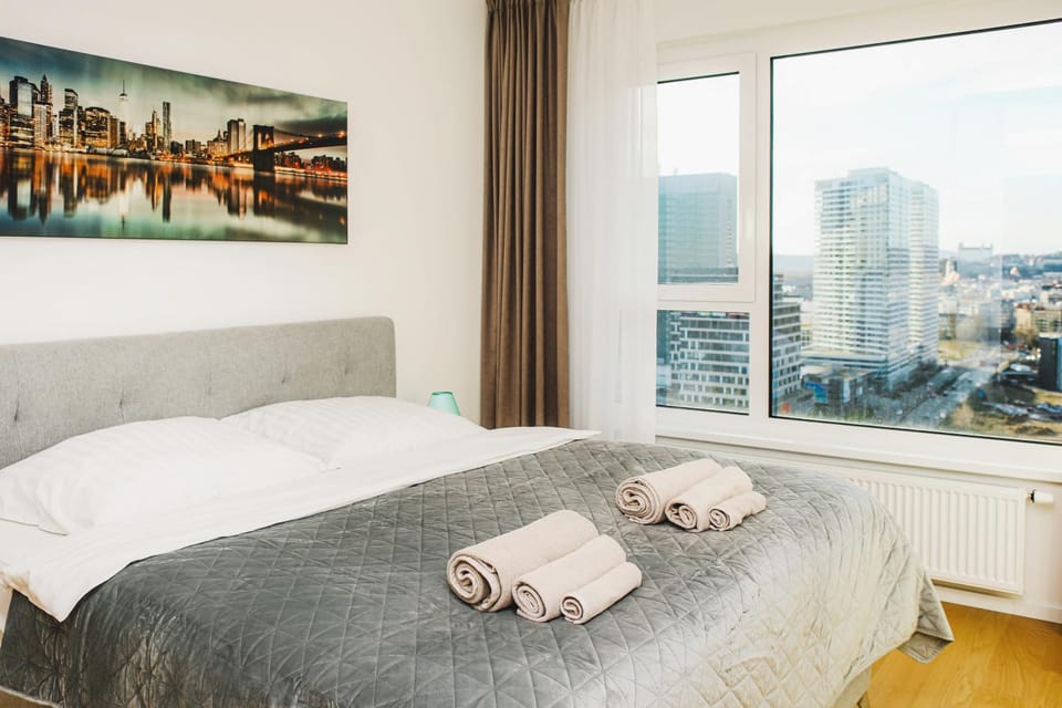View (from property/room), Bedroom, towels
