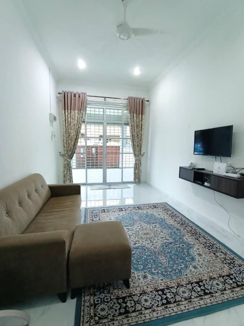 TV and multimedia, Living room, fireplace