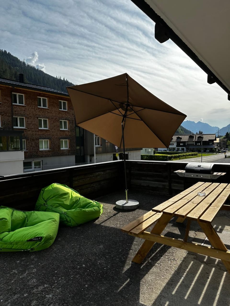 BBQ facilities, Balcony/Terrace, Seating area