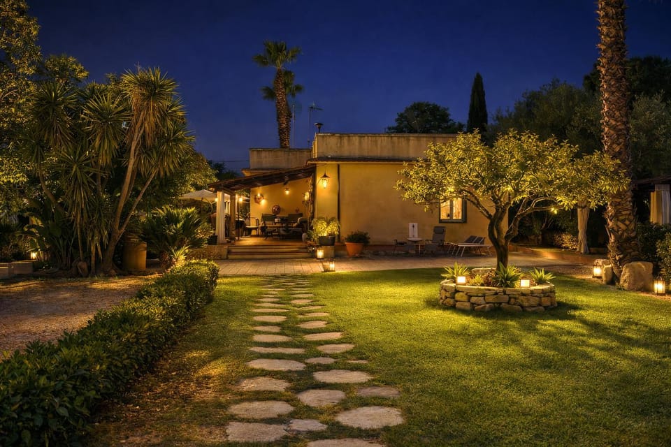 Sicily Authentic Cottage, Outdoor Hot Tub & Century-Old Olive Park, Donna Caterina House House in Sicily