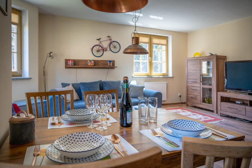 Apartament Księżycowy Apartment in Lower Silesian Voivodeship