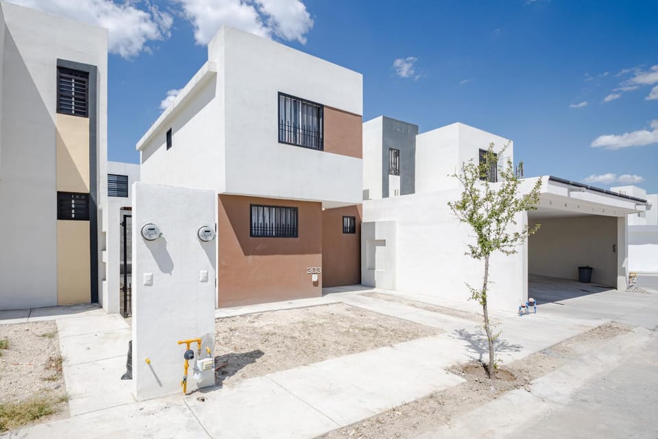 Estrena casa a minutos del aeropuerto House in State of Nuevo Leon
