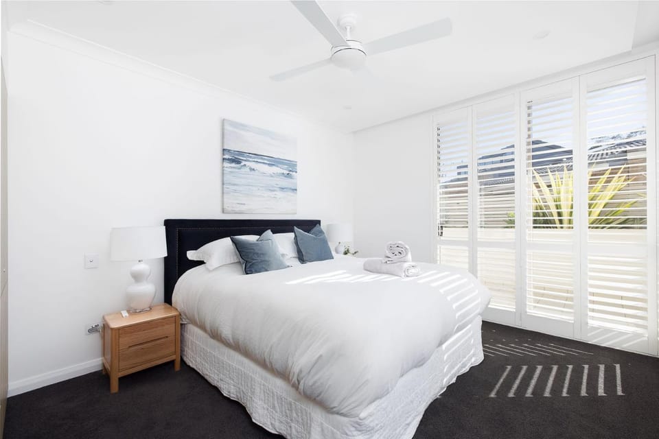 Aura 3 Spectacular Beachside Views Apartment in Shoal Bay