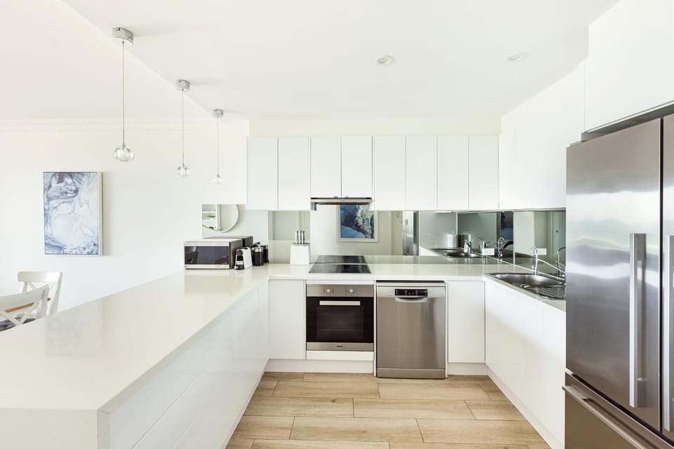 Kitchen or kitchenette, dishwasher, minibar, pet friendly, stove, toaster