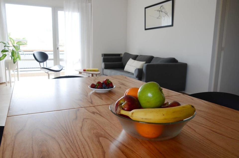 Linea Recta Sur- Mara, departamento amplio, luminoso, dos dormitorios, a pasos del mar Apartment in Puerto Madryn