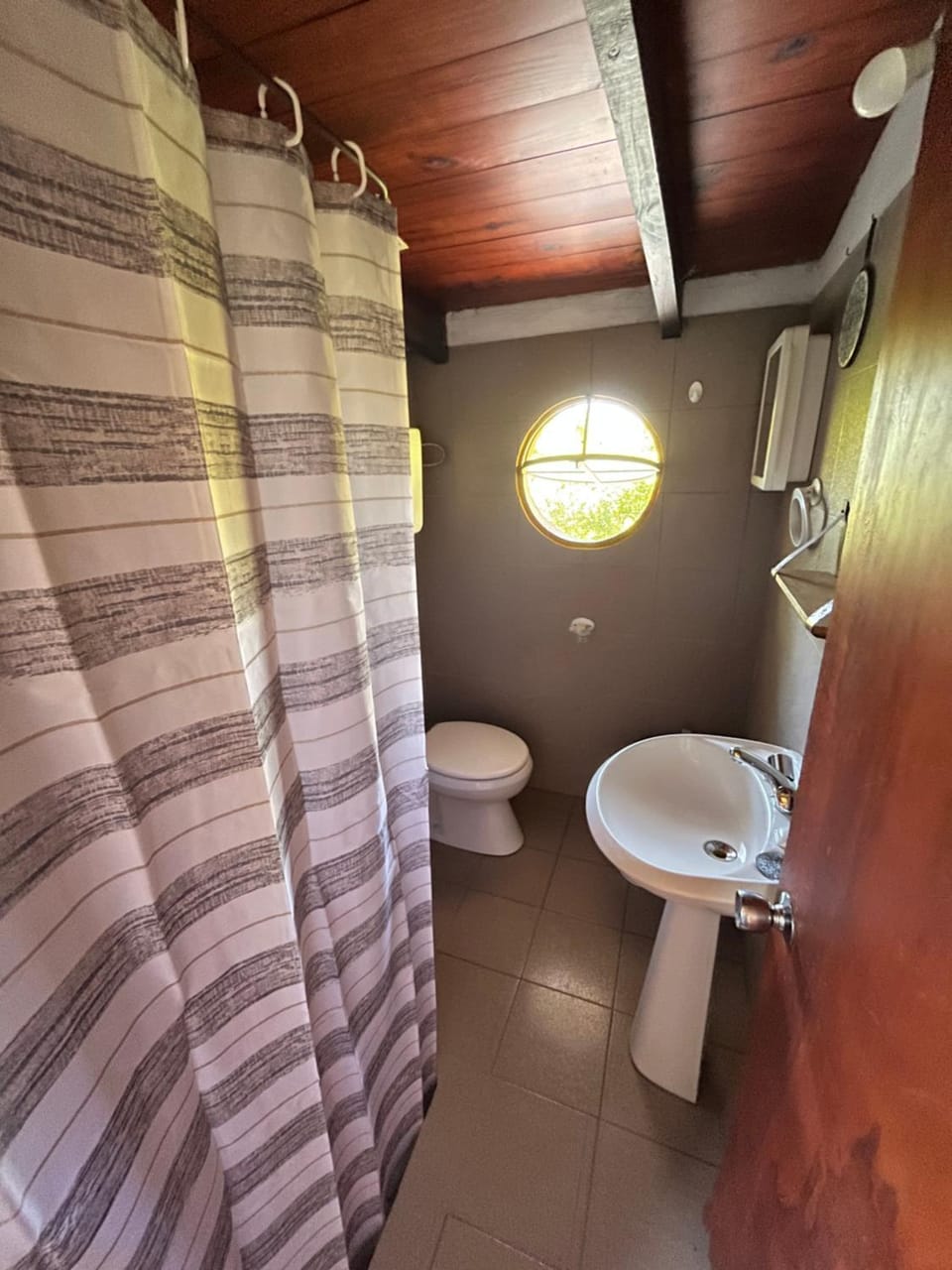 Habitación con baño privado y cama doble Vacation rental in Maldonado Department, Uruguay