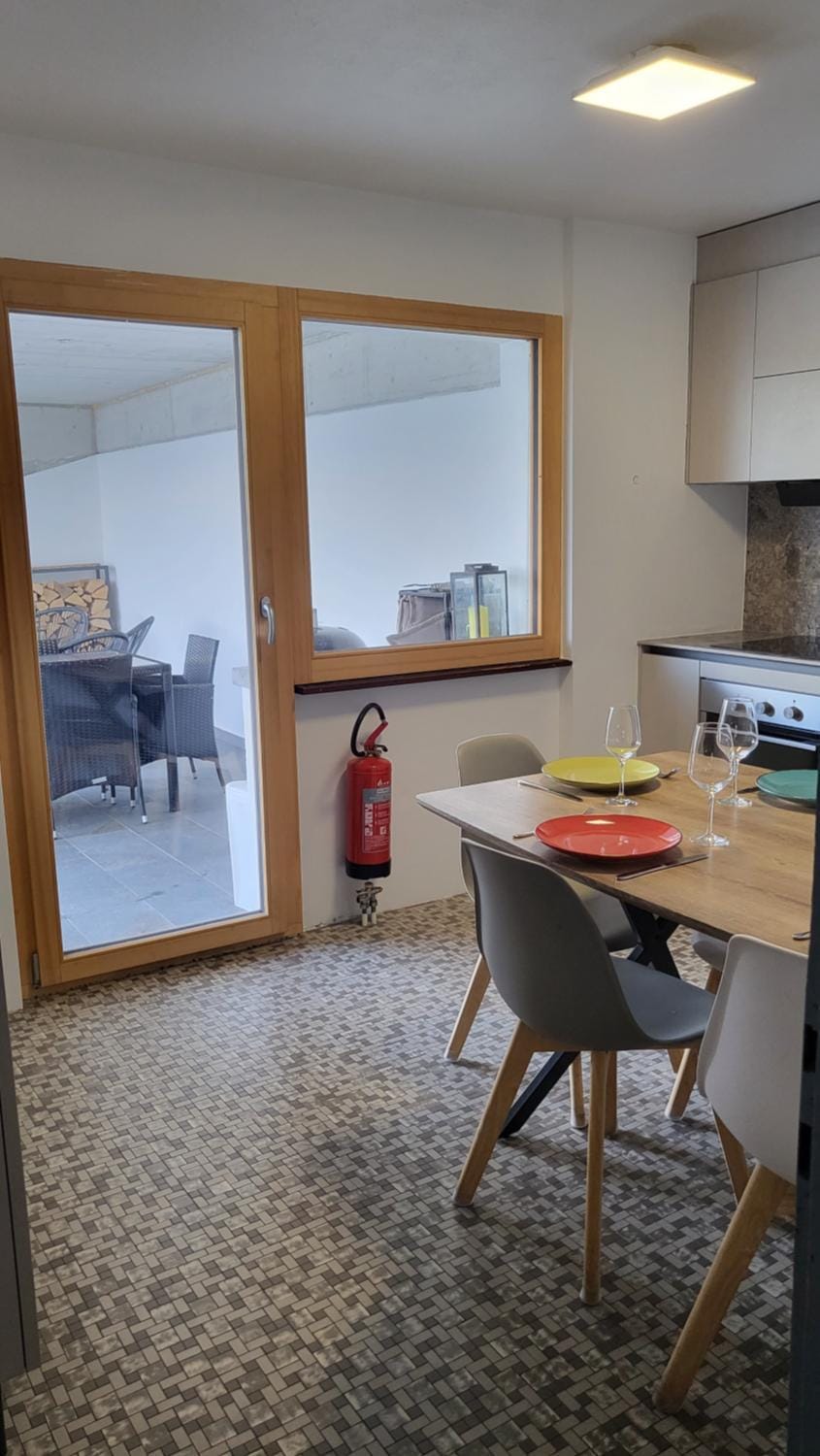 Appartement Randogne avec grande terrasse Apartment in Crans-Montana