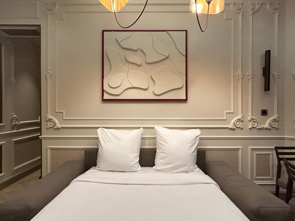 Luxury Suite - Champs Elysees - Wagram Apartment in Paris