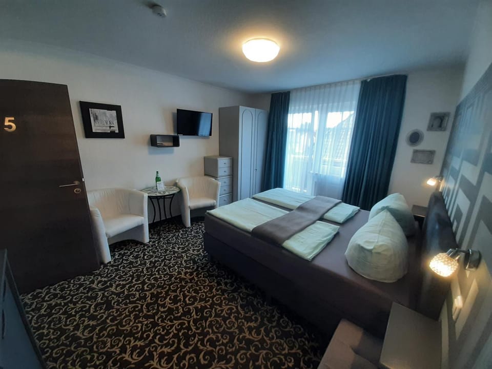 Bed, Photo of the whole room