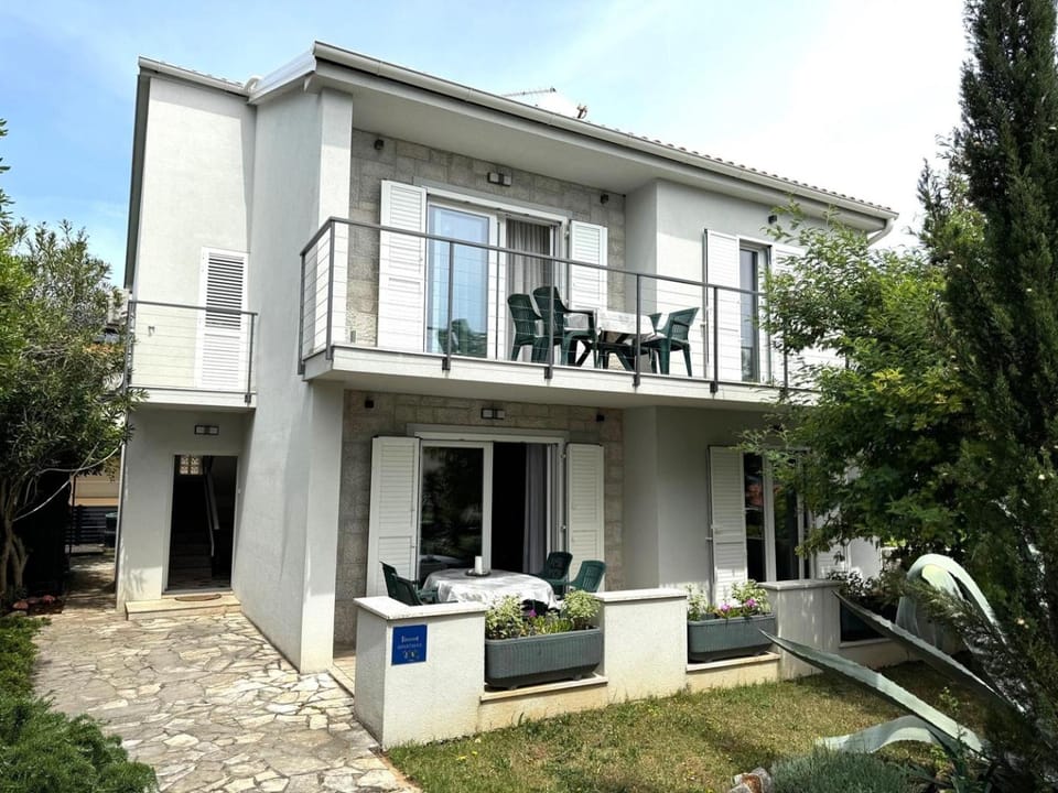 Apartment DiSente with Sea view Apartment in Krk