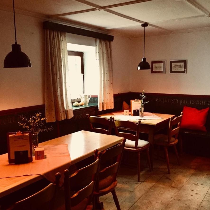 Bründling-Alm Berggasthof auf 1167m auf dem Hochfelln Hotel in Ruhpolding