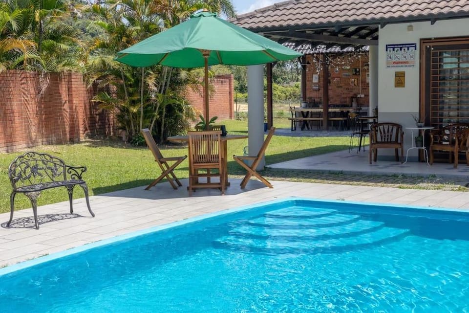 Garden view, Pool view, Swimming pool, sunbed