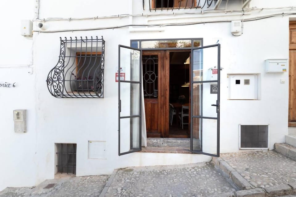 MIRA ALTEA · Luxury Boutique Stay House in Marina Baixa