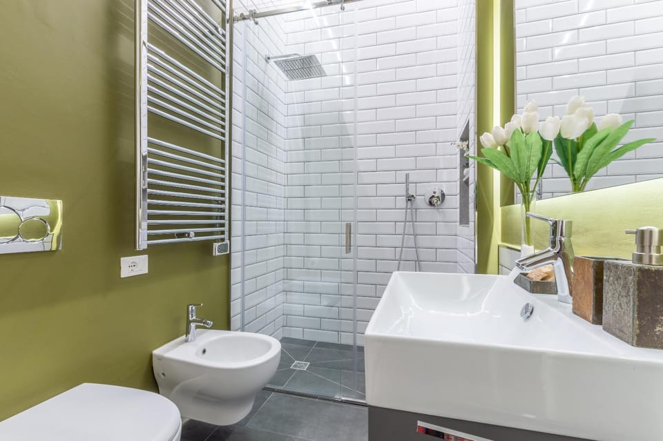 Shower, Toilet, Bathroom, Decorative detail, bidet